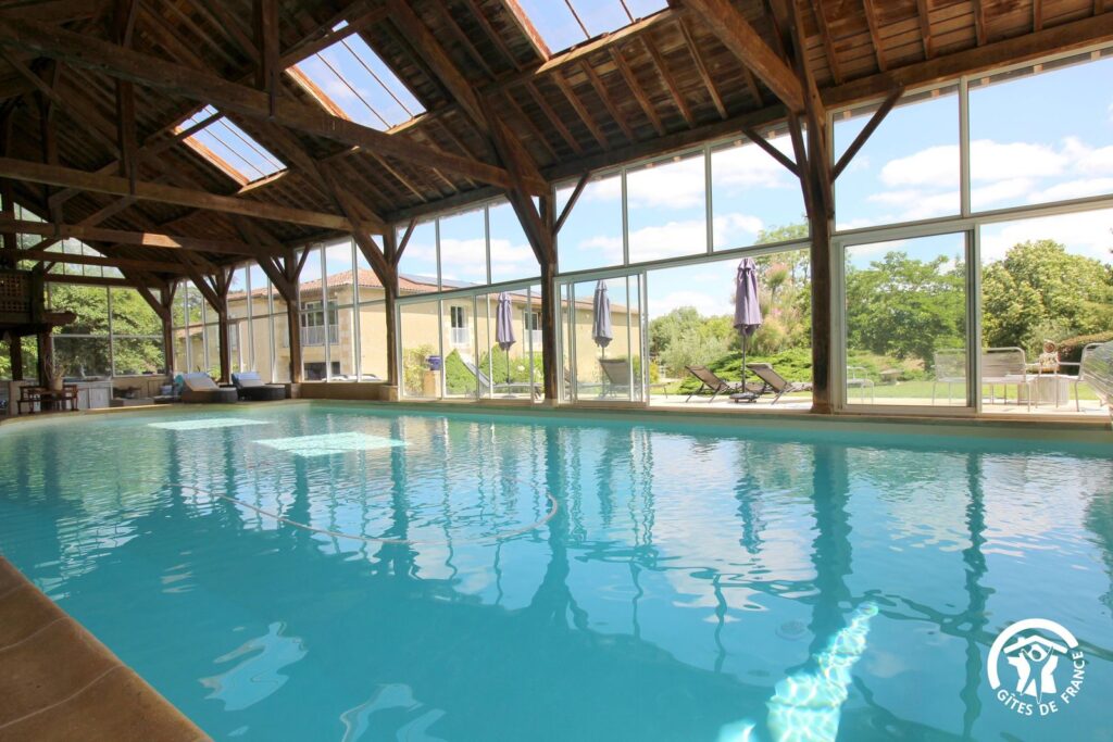 gites-domaine-le-colomé- 3 gites-piscine-jardin-montégut-gers