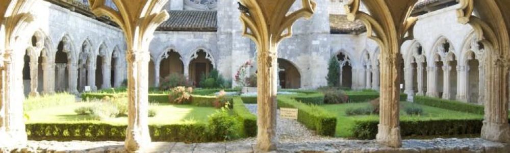 La romieu cloitre plus beau village de france gers